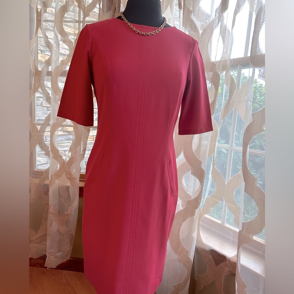 Vince Camuto short sleeve dress with pockets! 💗
